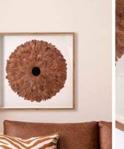 CUADRO VITRINA 100*100 CM, MARCO ROBLE Y PLUMAS CORAL CON PIEDRA CRISTAL