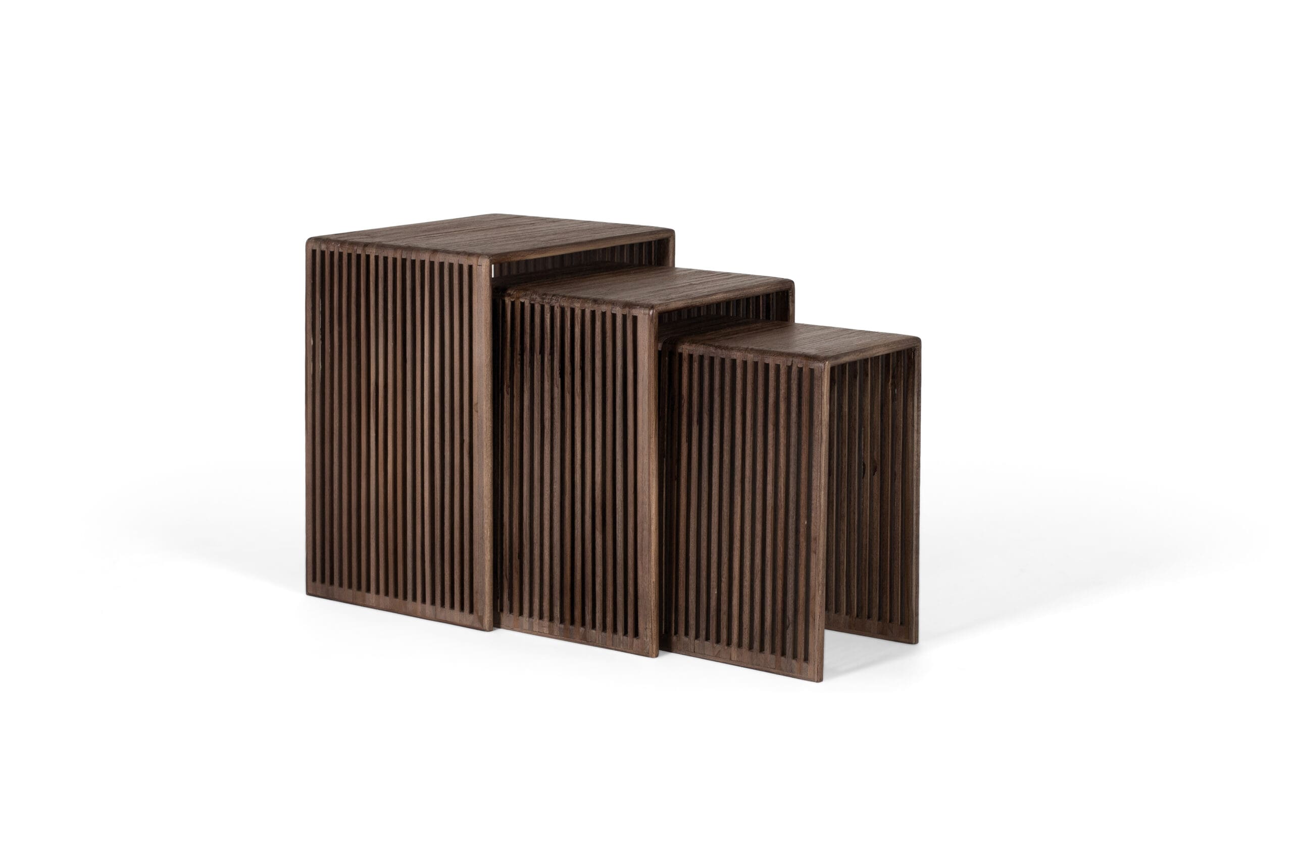 Set of 3 nesting tables.